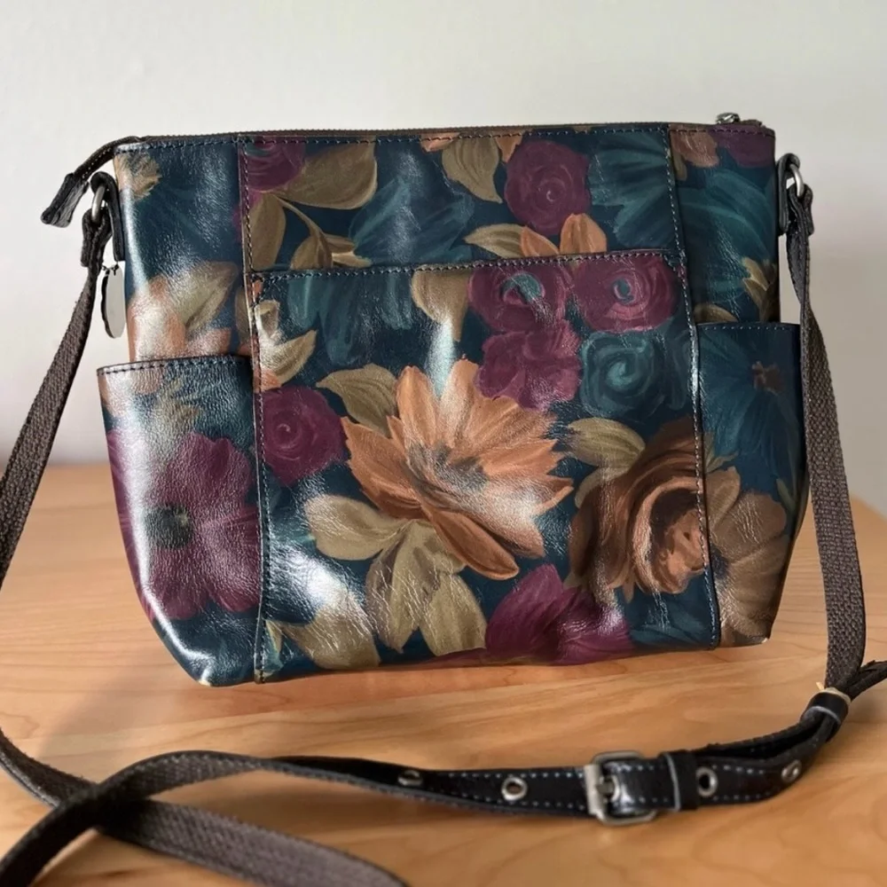 Patricia Nash Floral Crossbody Bag - Picture 4 of 17